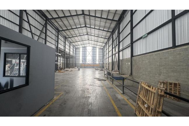 Locales y Bodegas, Venta en Yumbo