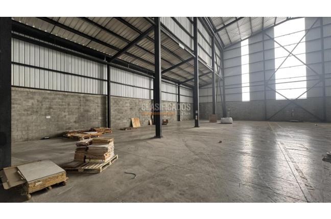 Locales y Bodegas, Venta, Yumbo - $3.000.000.000