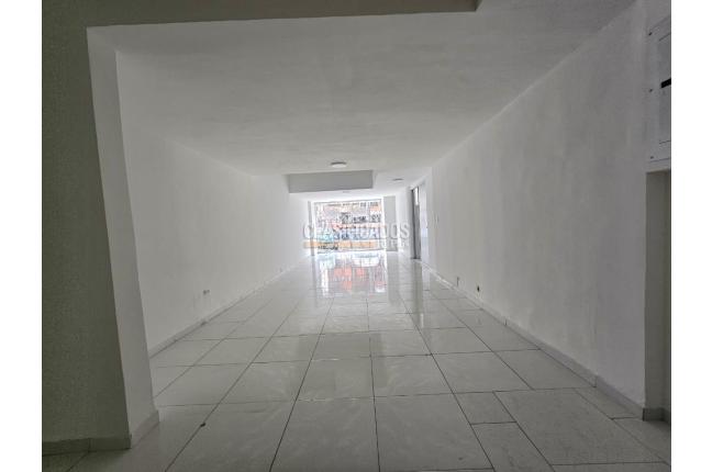 Locales y Bodegas, Alquiler, Versalles - $5.600.000