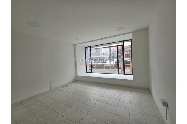 Locales y Bodegas, Alquiler, Versalles - $5.600.000