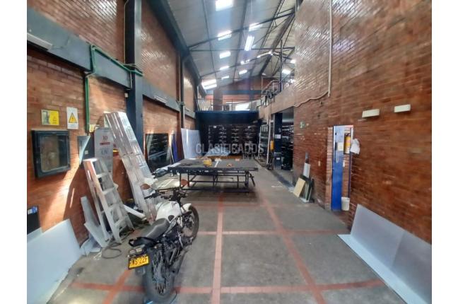 Locales y Bodegas, Alquiler, Bogotá - $14.280.000