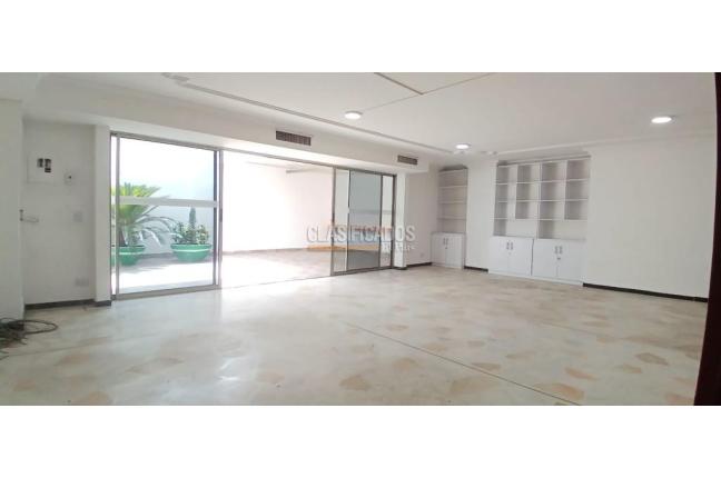 Oficinas y Consultorios, Alquiler, San Vicente - $3.800.000