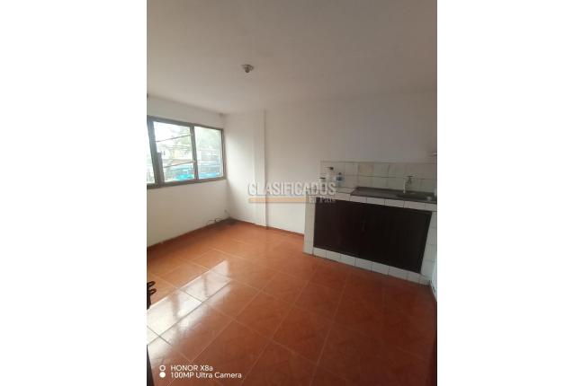 Edificios, Venta, Bretaña - $630.000.000