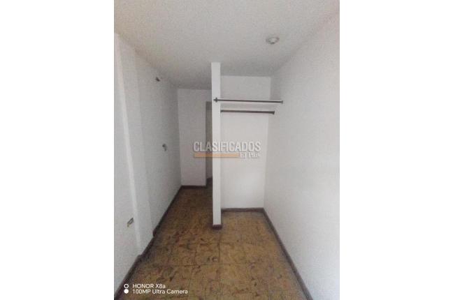 Edificios, Venta, Bretaña - $630.000.000