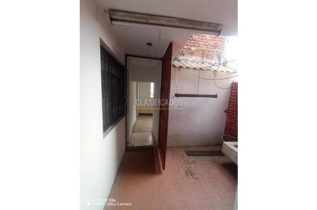 Edificios, Venta, Bretaña - $630.000.000