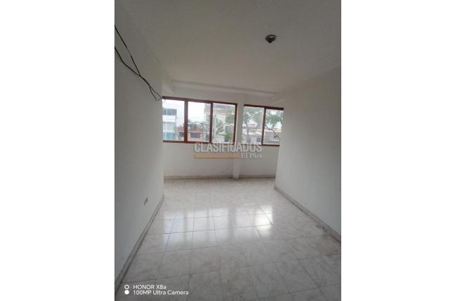Edificios, Venta, Bretaña - $630.000.000