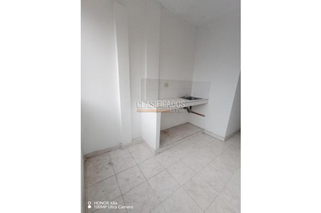 Edificios, Venta, Bretaña - $630.000.000