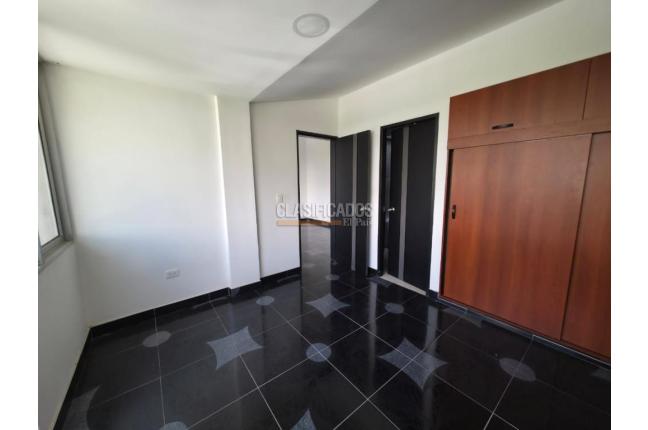 Apartamentos, Venta en Pereira