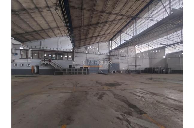 Locales y Bodegas, Venta, San Nicolás - $45.000.000.000