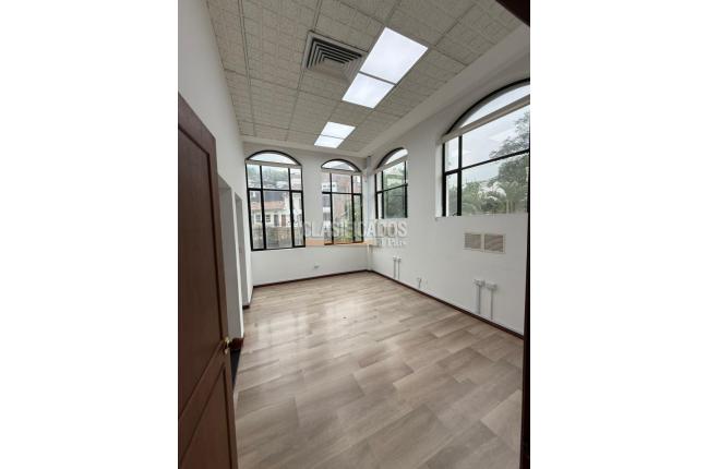 Locales y Bodegas, Alquiler, El Peñón - $9.000.000