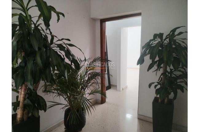 Oficinas y Consultorios, Alquiler en Bogotá