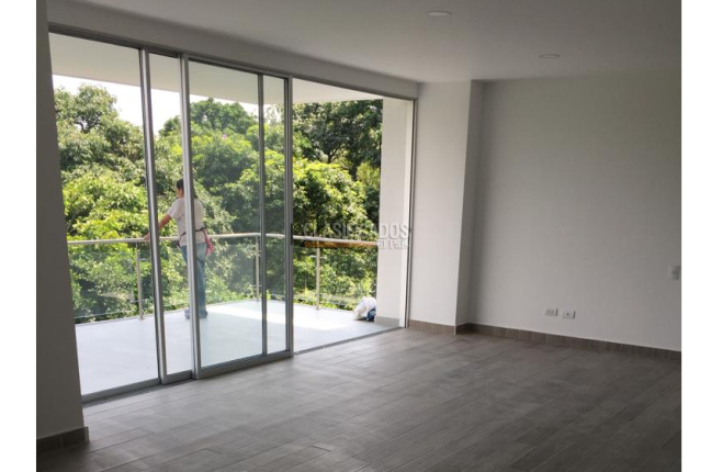 Apartamentos, Venta en Pance