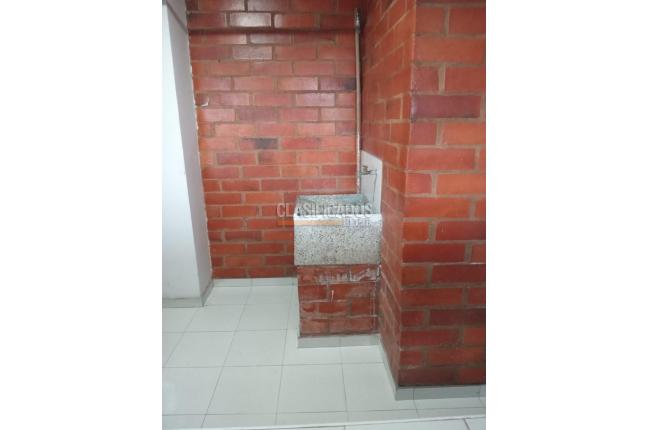 Apartamentos, Venta, Floresta Vieja - $135.000.000