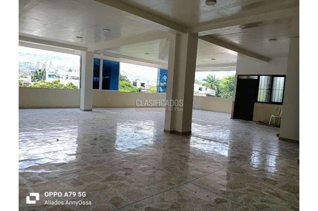 Oficinas y Consultorios, Alquiler en El Templete