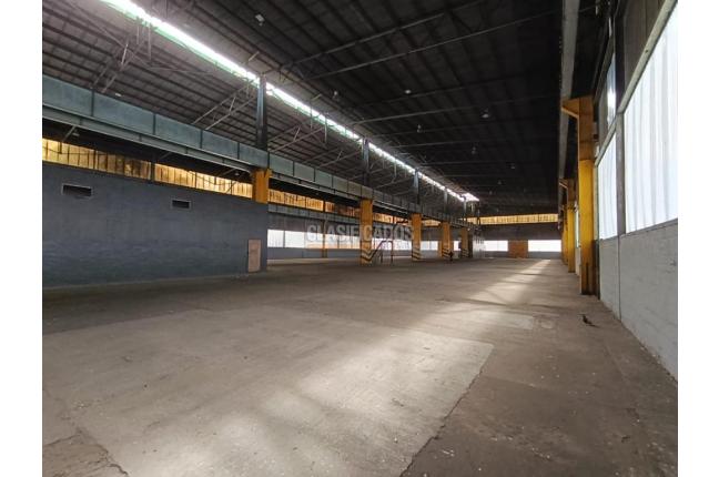 Locales y Bodegas, Alquiler, Bucaramanga - $145.000.000