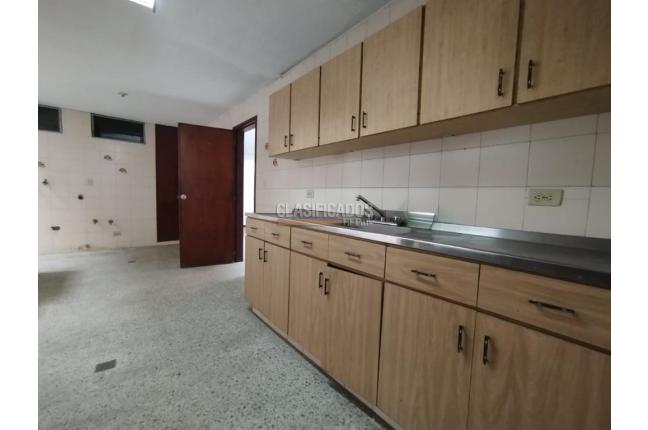 Apartamentos, Alquiler, Versalles - $3.100.000