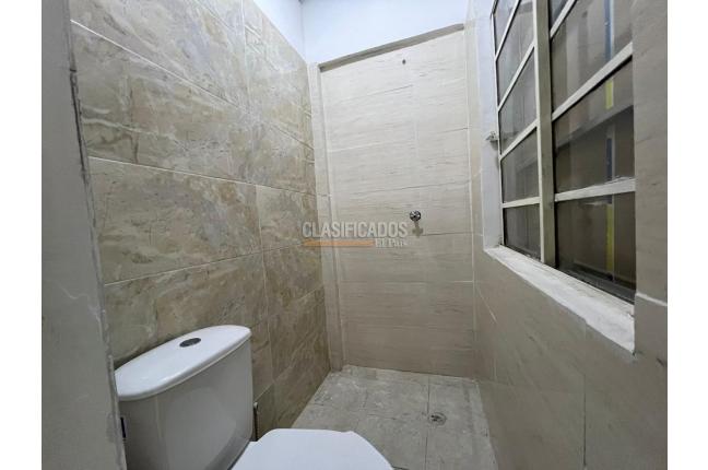 Locales y Bodegas, Alquiler, Granada - $2.200.000