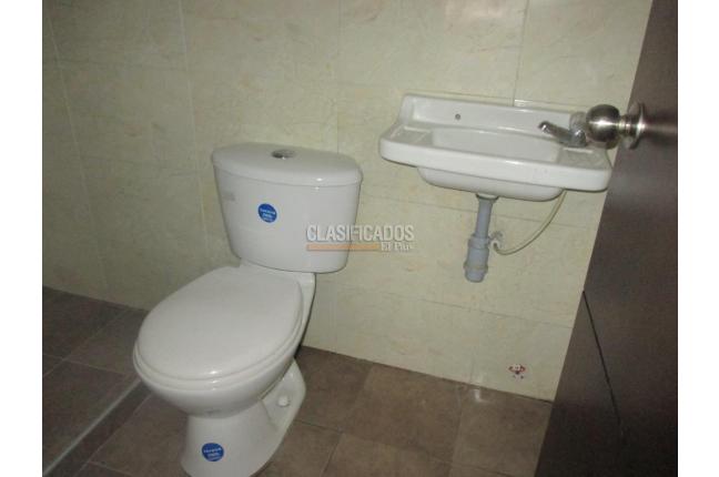 Locales y Bodegas, Alquiler, La Flora - $1.700.000