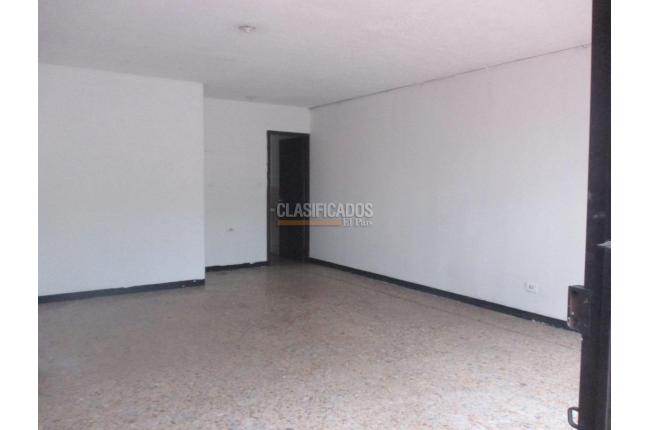 Locales y Bodegas, Alquiler, La Flora - $1.700.000