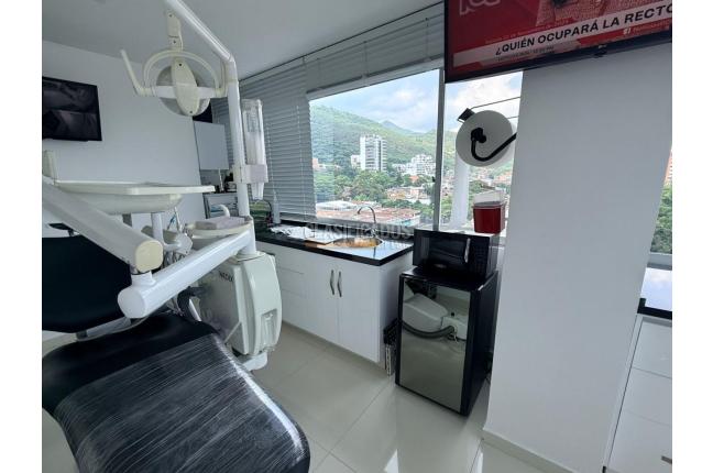 Oficinas y Consultorios, Venta en Santa Mónica Residencial