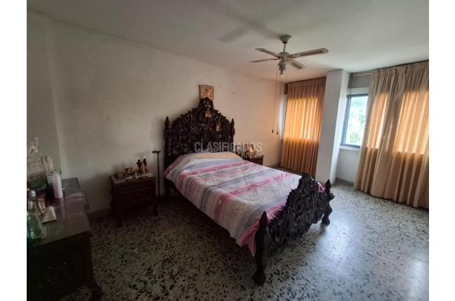 Apartamentos, Venta, Granada - $380.000.000