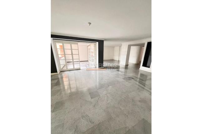 Apartamentos, Venta en Arboleda