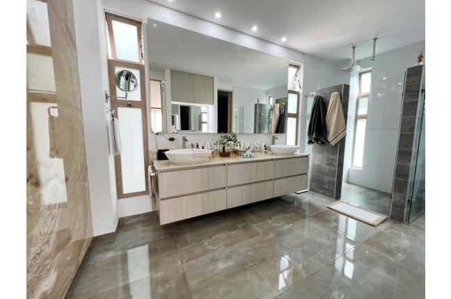 Casas, Venta, Cristales - $3.490.000.000