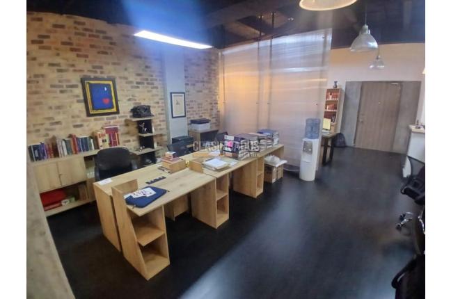 Oficinas y Consultorios, Alquiler en Bogotá