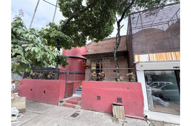 Locales y Bodegas, Alquiler, Granada - $10.000.000