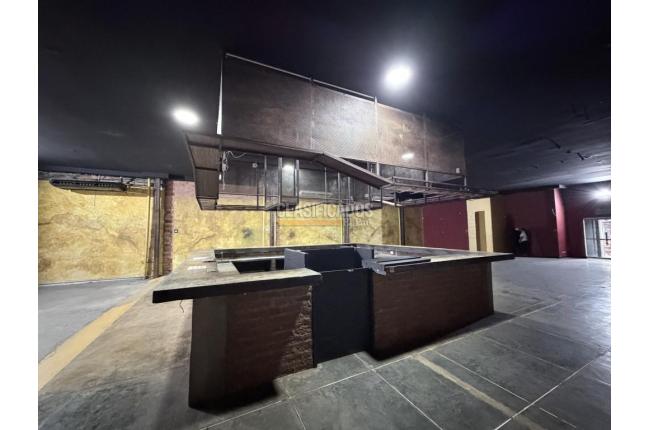 Locales y Bodegas, Alquiler, Granada - $10.000.000