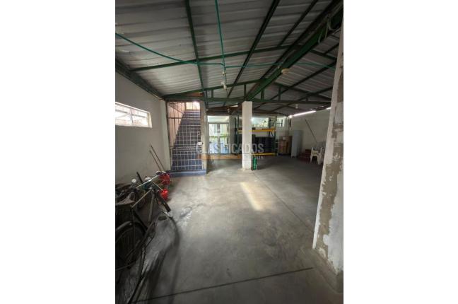 Casas, Venta, Colseguros - $1.600.000.000