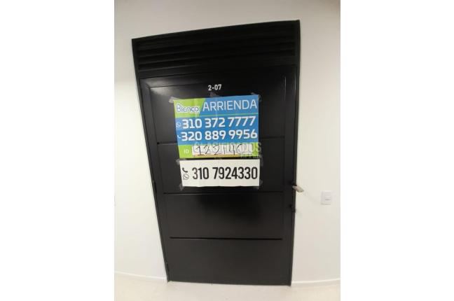 Locales y Bodegas, Alquiler, Bogotá - $950.000