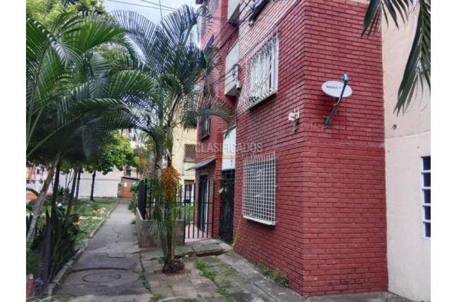 Apartamentos, Venta, Alcázares - $150.000.000