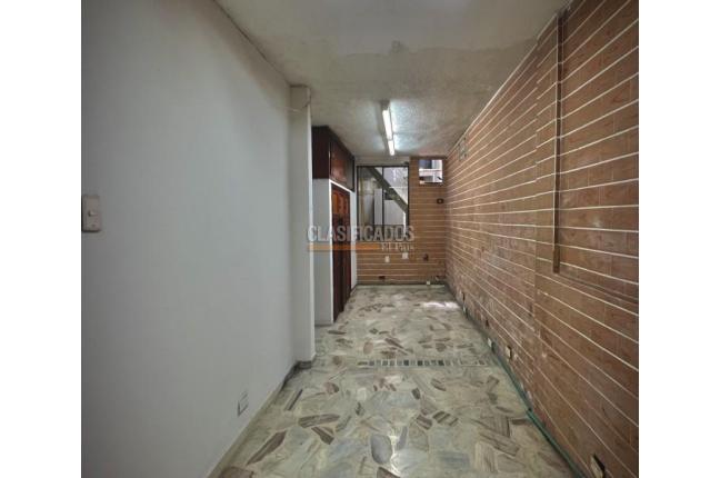 Locales y Bodegas, Alquiler, San Nicolás - $5.700.000