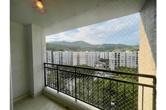Apartamentos, Venta en Yumbo