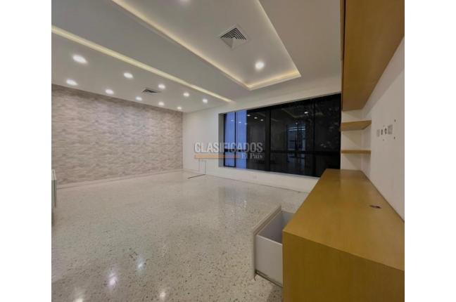 Oficinas y Consultorios, Venta en Centenario