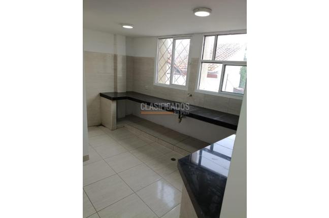 Oficinas y Consultorios, Alquiler, San Antonio - $1.930.000