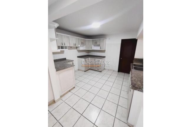 Apartamentos, Alquiler, La Flora - $2.200.000