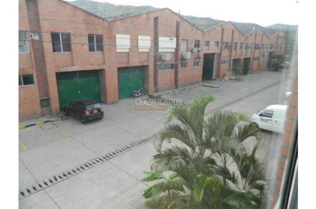 Locales y Bodegas, Alquiler, Yumbo - $19.800.000