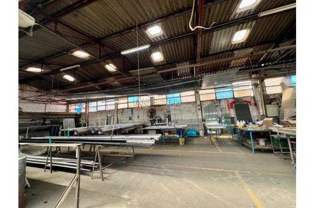 Locales y Bodegas, Venta, Porvenir - $3.500.000.000