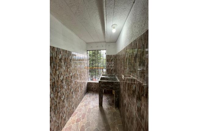 Apartamentos, Alquiler, Ciudad 2.000 - $1.100.000