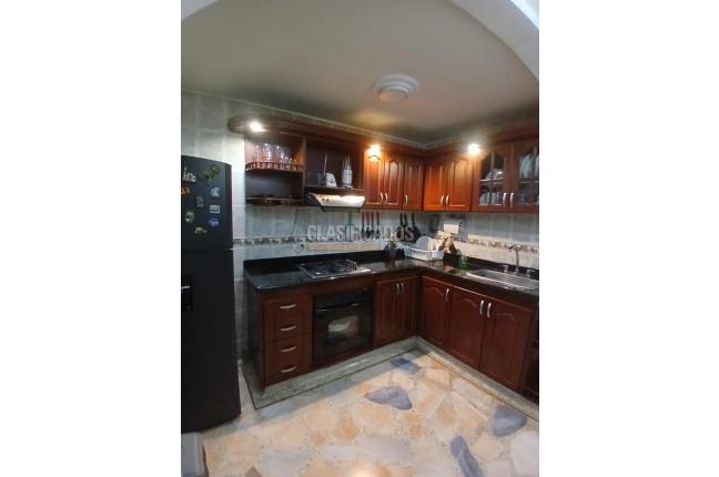 Edificios, Venta, La Base - $485.000.000