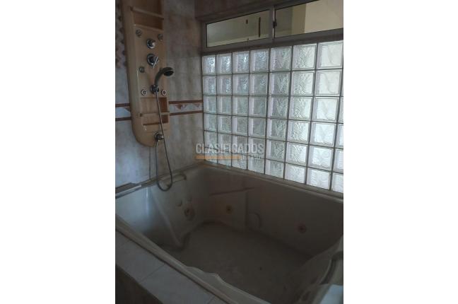 Edificios, Venta, La Base - $485.000.000