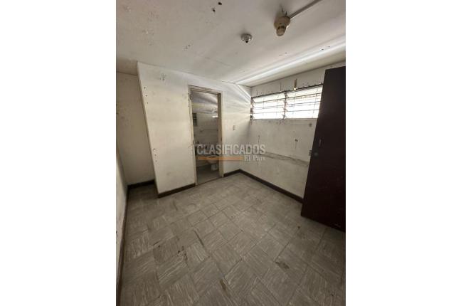 Locales y Bodegas, Alquiler en Centro Ccial Ciudad de Cali