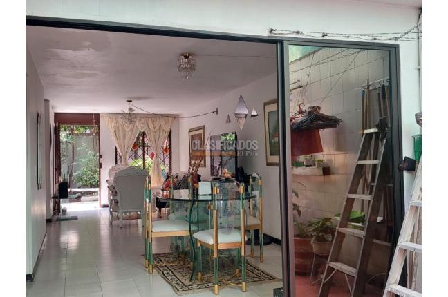 Casas, Venta, Santa Mónica Popular - $420.000.000