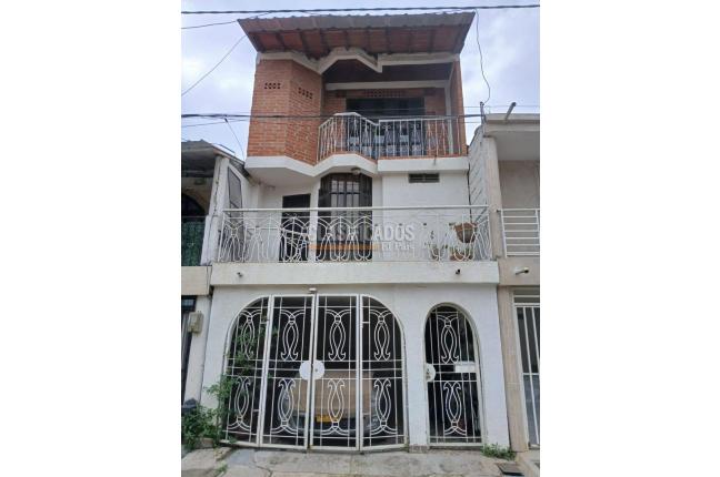 Casas, Venta, Candelaria - $245.000.000