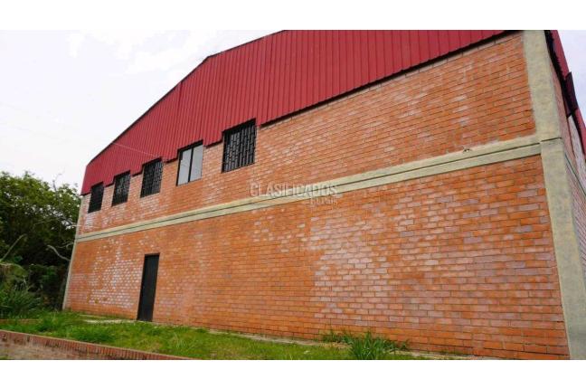 Locales y Bodegas, Venta, Candelaria - $1.600.000.000