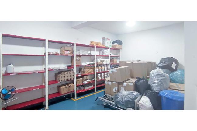 Locales y Bodegas, Venta, Obrero - $480.000.000