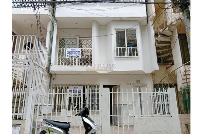 Casas, Alquiler, Ciudad Córdoba - $750.000