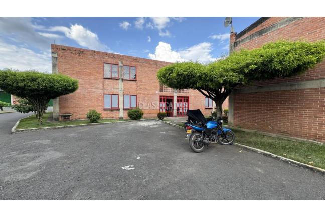 Locales y Bodegas, Alquiler, La Nubia - $23.500.000